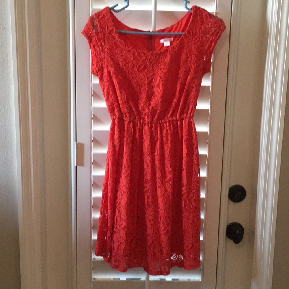 Lace dress
